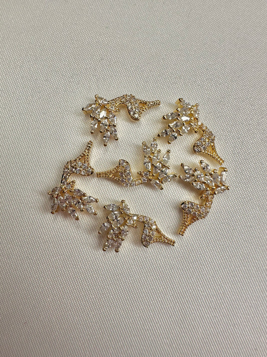 Elegant Gold Reindeer 2pcs